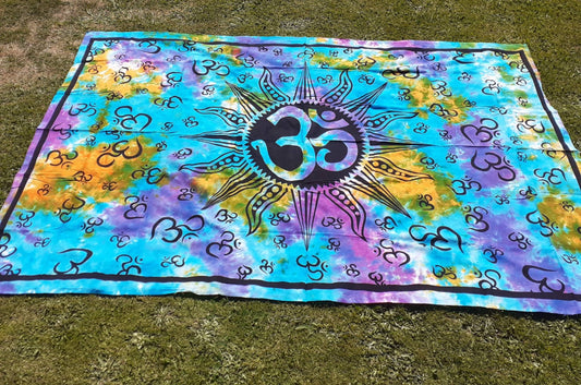 Om Sun bedcover/wall hanging/tapestry