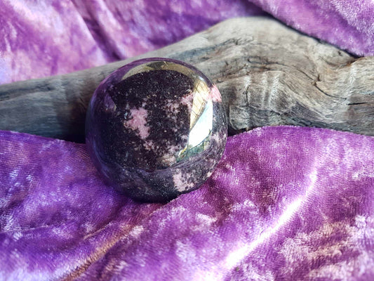Rhodonite Palmstone