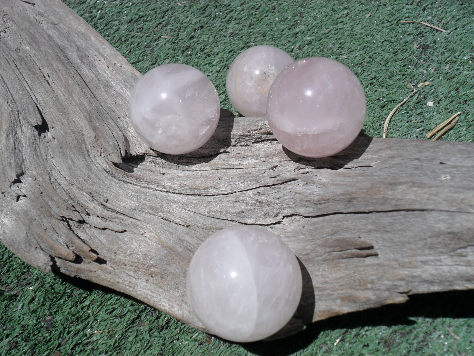 Rose quartz sphere